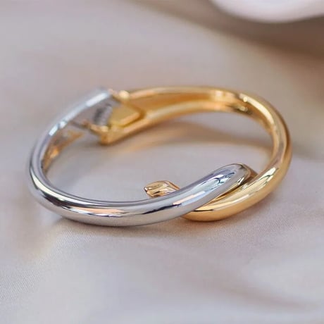 Metal Bicolor Cross Bangle