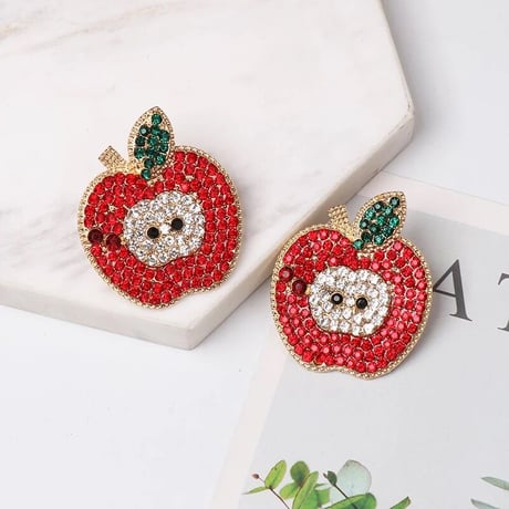 Apple Pierce