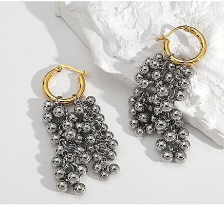 Metal Ball Jingling Hoop Pierce