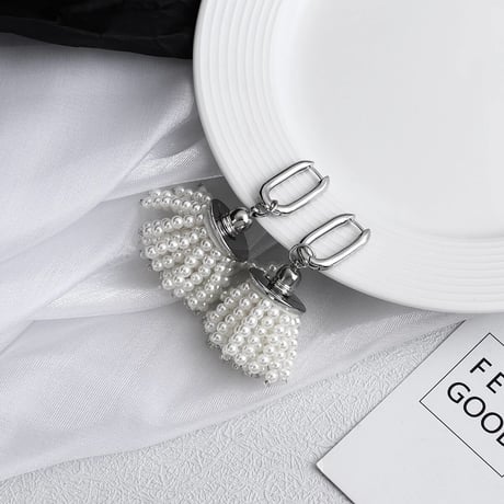 Pearl Fringe Pierce