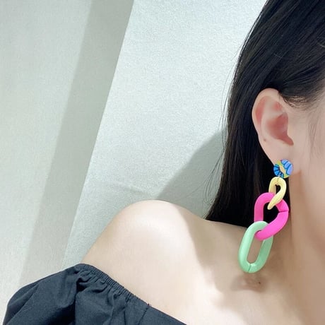 Asymmetry Pastel Pierce