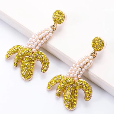Banana Pierce