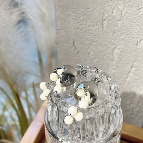 Lily of the Valley Pierce/2color