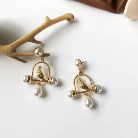 Bird Cage Pearl Pierce