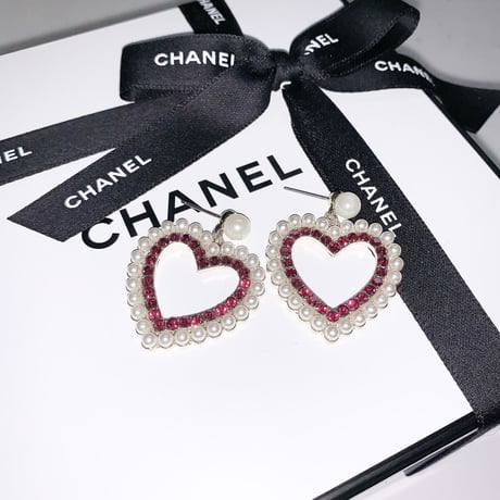 Pearl Heart Pierce