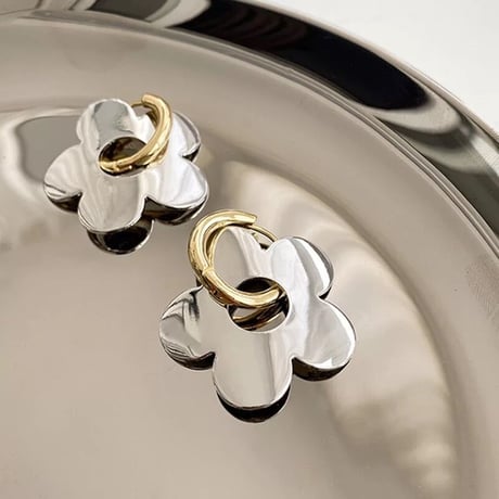 Metal Flower Pierce