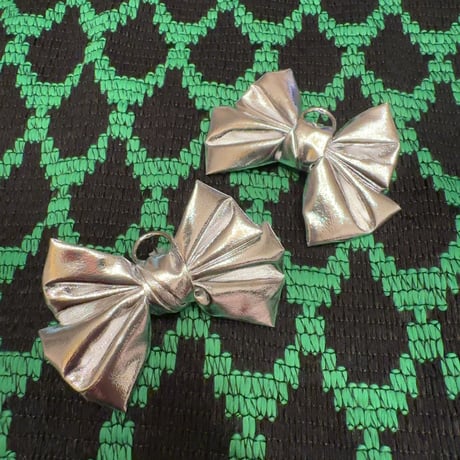 Metallic Ribbon Pierce