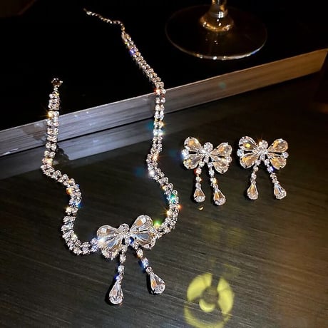 Crystal Ribbon Pierce