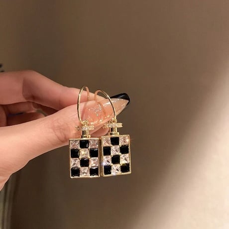 Plaid Perfume Bottle Pierce