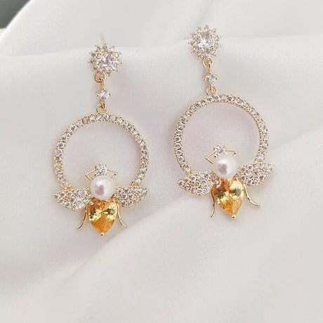 Bee Crystal Drop Pierce