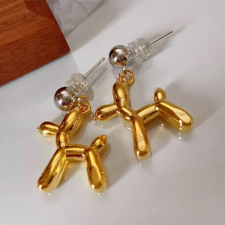 Metal Balloon Dog Pierce