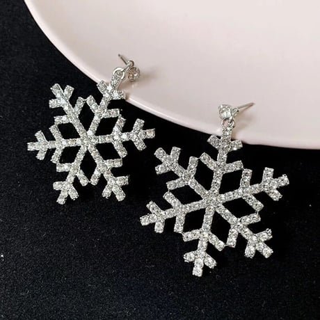 Snowflake Pierce