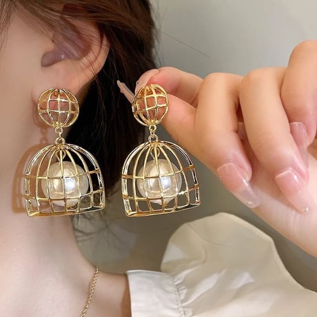 Cage In Pearl Pierce