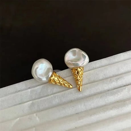 Baroque Pearl Icecream Pierce