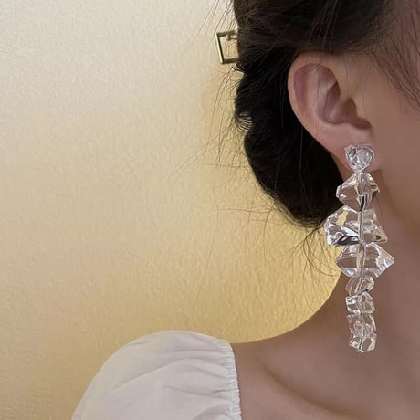 Crystal Drop Pierce