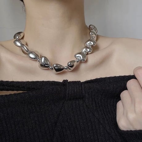 Heart Plump Metal Necklace