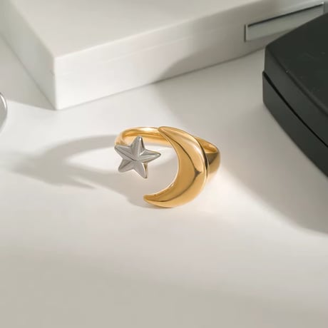 Moon & Star Ring