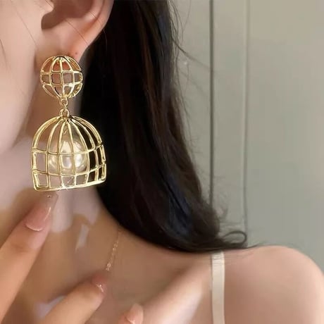 Cage In Pearl Pierce