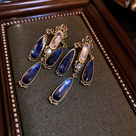 Teardrop Antique Pierce