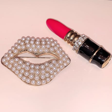Lip&Lip Stick Brooch