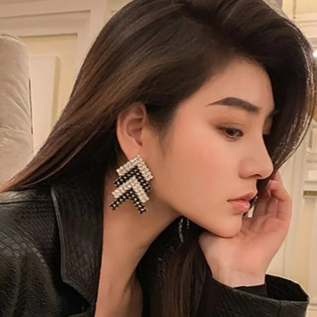 Bicolor Triangle Pierce