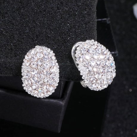 Ovall Pave Small Pierce
