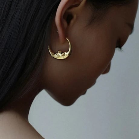Metal Moon Pierce