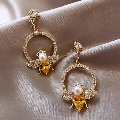 Bee Crystal Drop Pierce