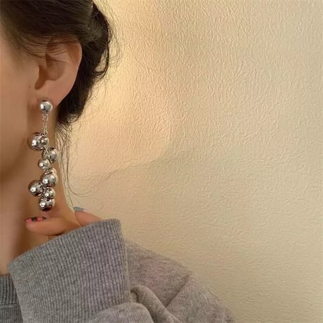 Metal Ball Aggregation Pierce