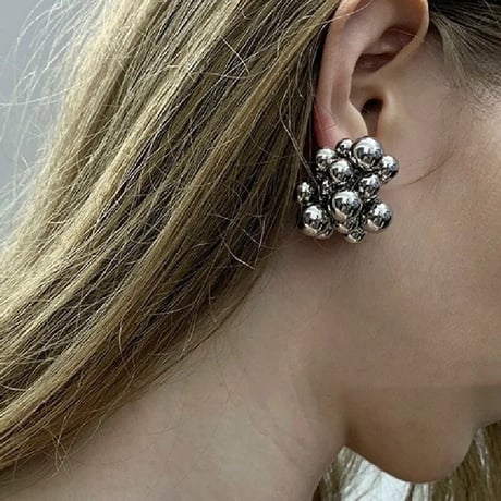 Metal Ball Aggregation Pierce/2color