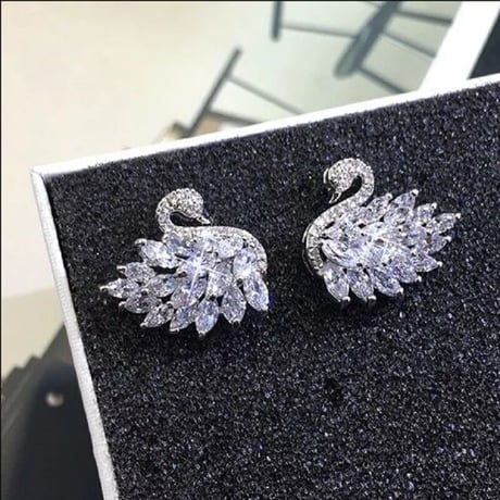 Swan Pierce