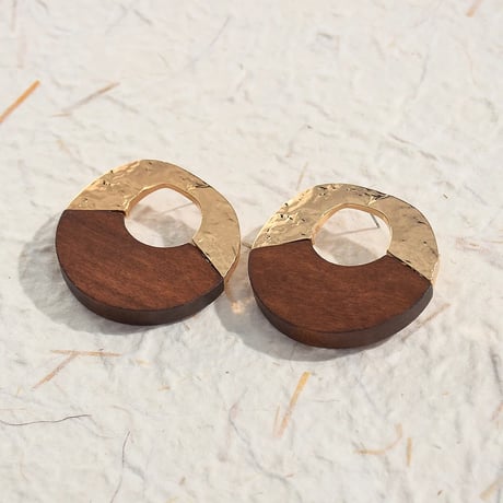 Wood&Metal Circle Pierce