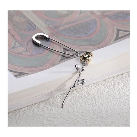 Singles Rose Clip Pierce