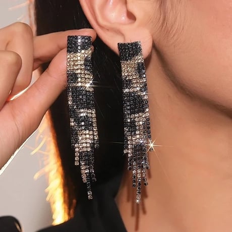 Leopard Fringe Pierce