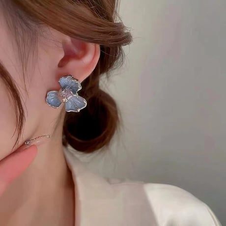 Sumire Crystal Pierce