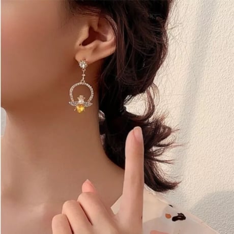 Bee Crystal Drop Pierce
