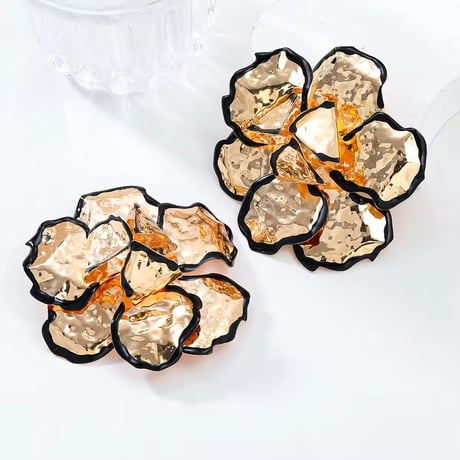 Metal Bicolor Flower Pierce