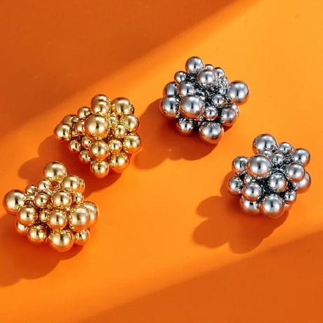 Metal Ball Aggregation Pierce/2color
