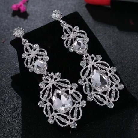 Crystal Drop Pierce