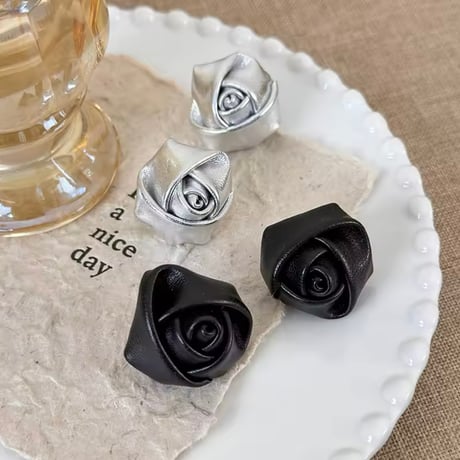 Rose Leather Pierce/2color