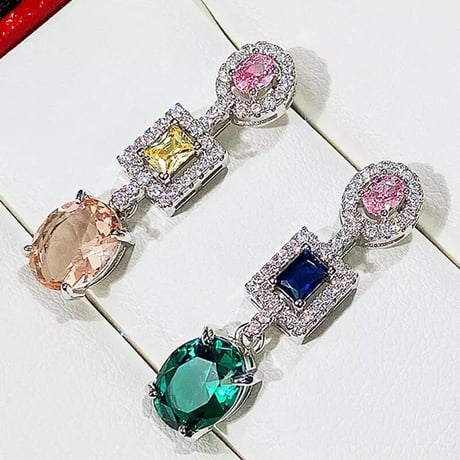 Asymmetry Jewelry Pierce