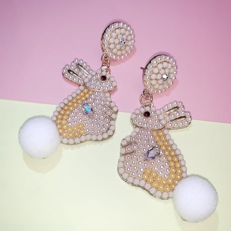 Rabbit  Ponpon Beads Pierce/2color