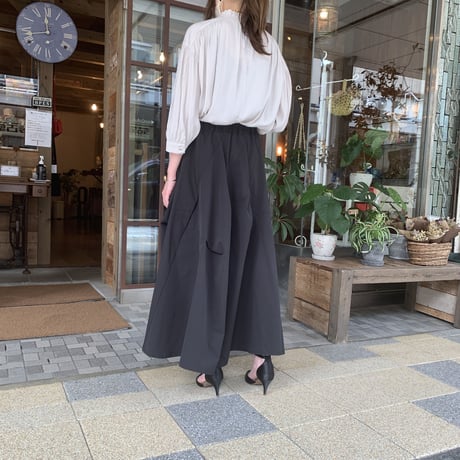 アシメデザインスカート