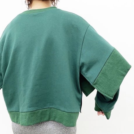 袖切り替えデザインスウェット