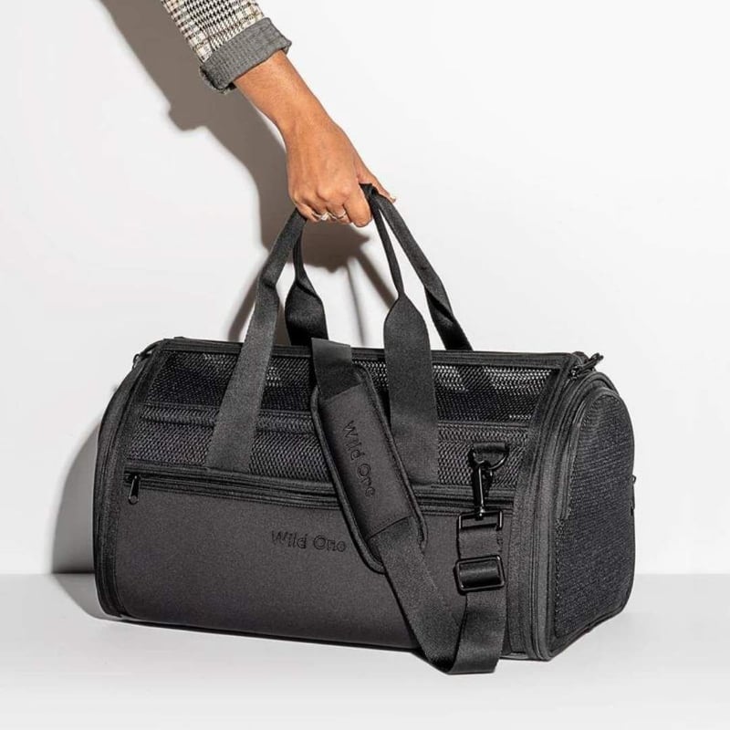 Wild One ペットトラベルキャリー PET TRAVEL CARRIER Wild One] トラベルキャリー ヌード/ブラック | モフモフ mof_mof