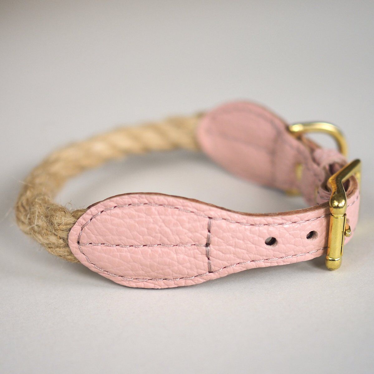 Hunting Pony] 麻ロープ 首輪 グレージュ/ピンク/キャメル | モフモフ