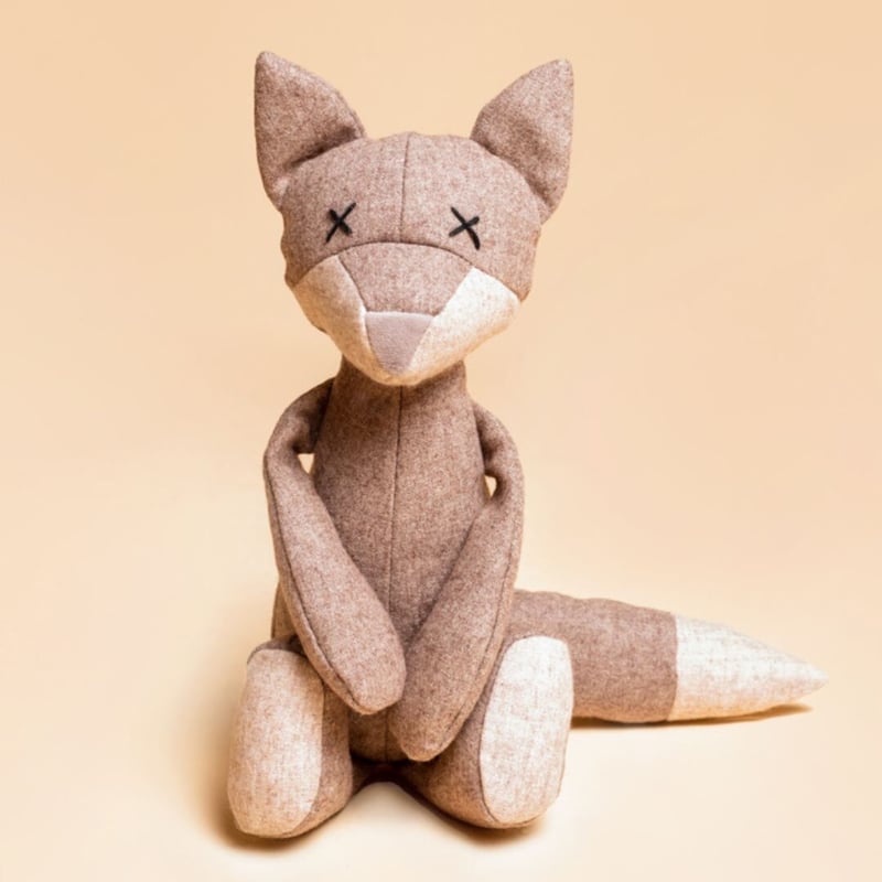 LILLY] オオカミさん | モフモフ mof_mof｜北欧デザインのペットグッズ