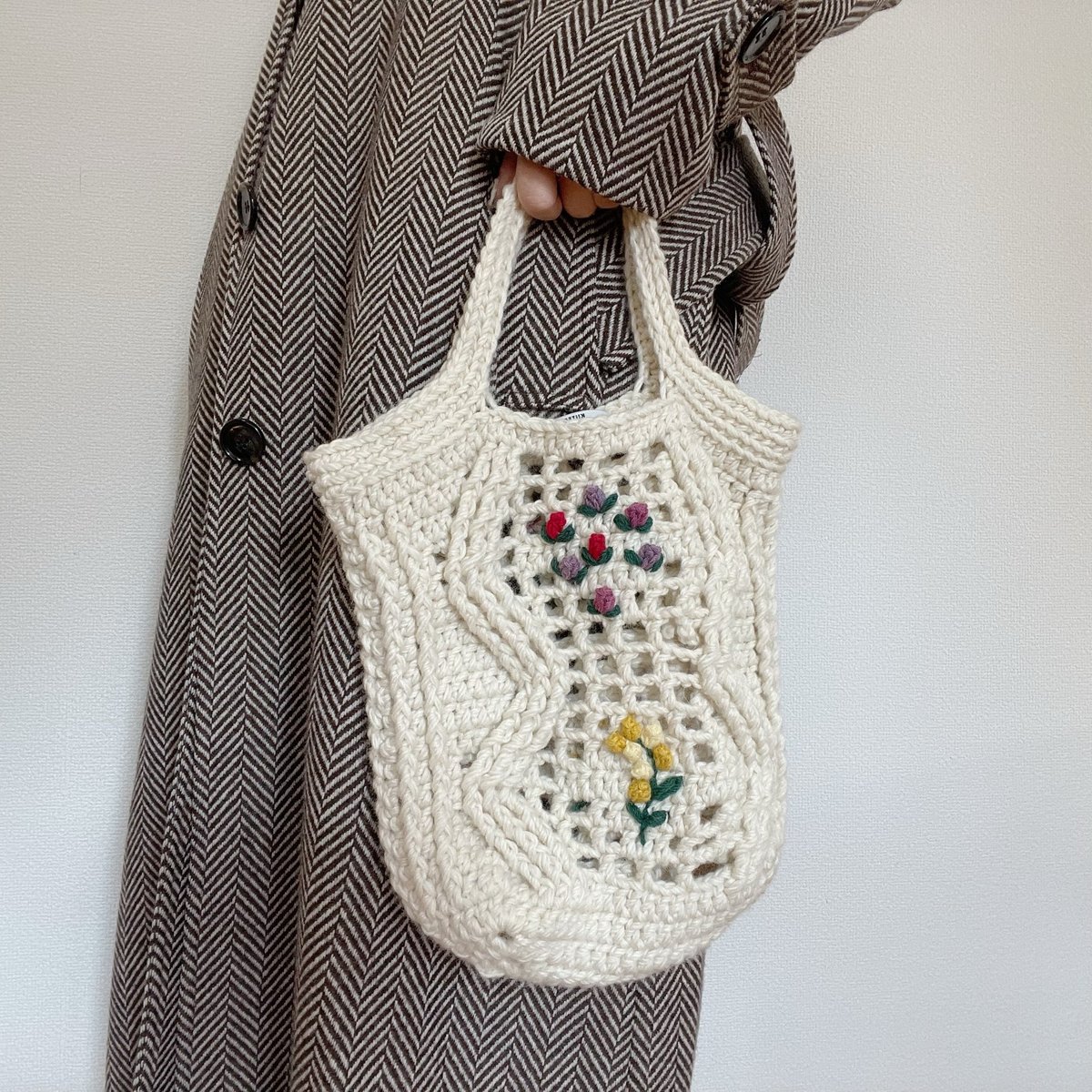 編み物Kit》【かぎ針編み】ケーブルメッシュ刺繍バッグ