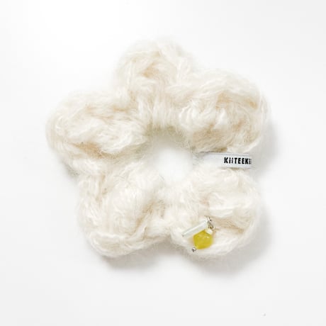《ダウンロード編み図：PDFデータ》【かぎ針編み】モヘアフラワーシュシュ