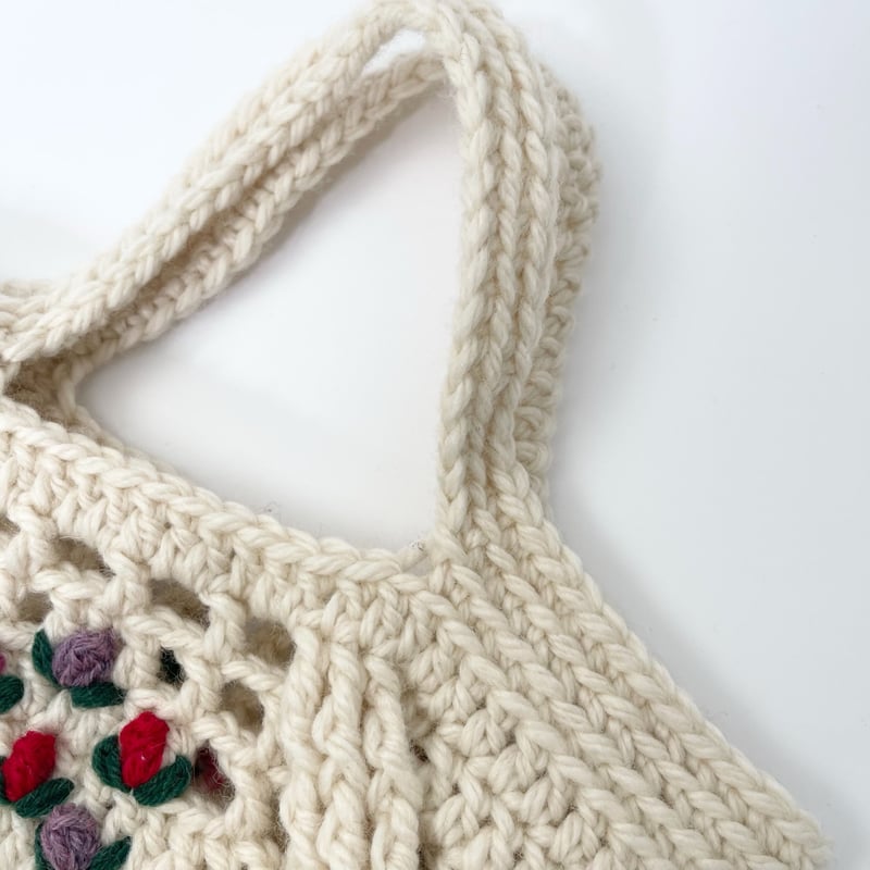 編み物Kit》【かぎ針編み】ケーブルメッシュ刺繍バッグ